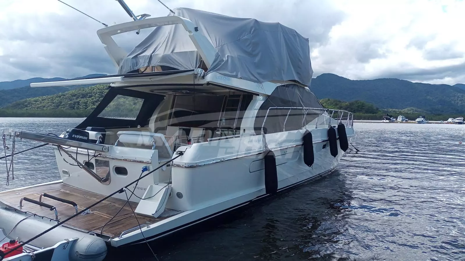 Aluguel de Lancha - Ferretti 50